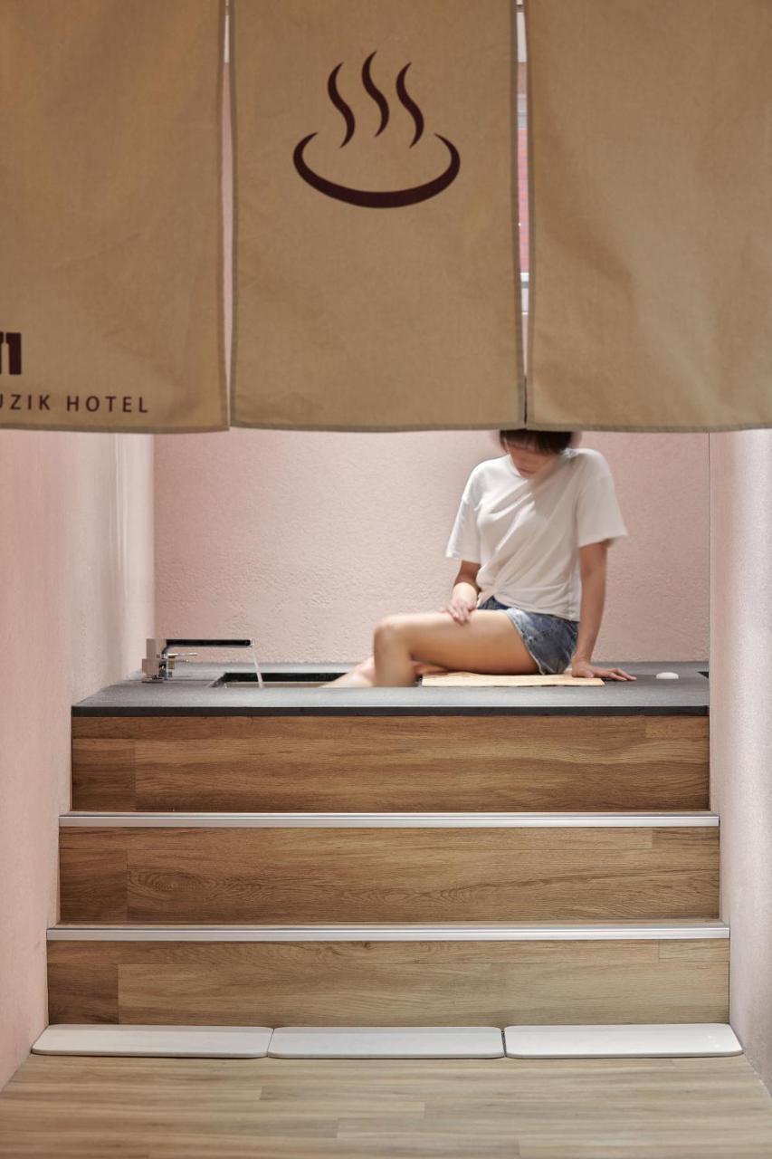 Muzik Hotel - Ximen Station Branch Taipei Dış mekan fotoğraf